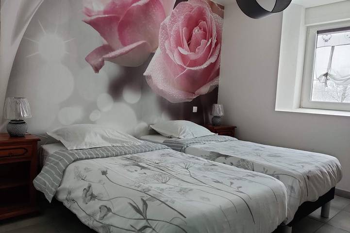 Location de vacances pour 10 personnes, avec jacuzzi et jardin ainsi que sauna et terrasse à Araules - 2