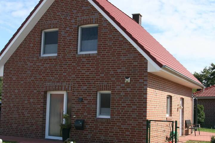 Ferienhaus für 6 Personen, mit Pool und Sauna sowie Garten in Walchum