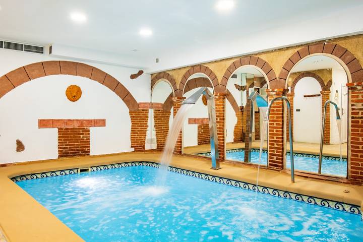 Casa rural para 12 personas, con jacuzzi además de balcón y sauna, Familias con niños en Castilla y León - 3