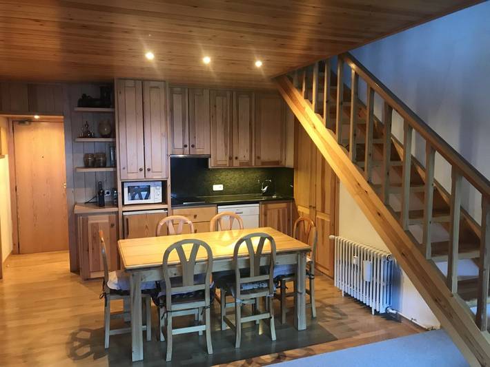 Entire holiday apartment, Duplex 3 Bed Parking, Ski Storage & Games Room in La Molina, Alp