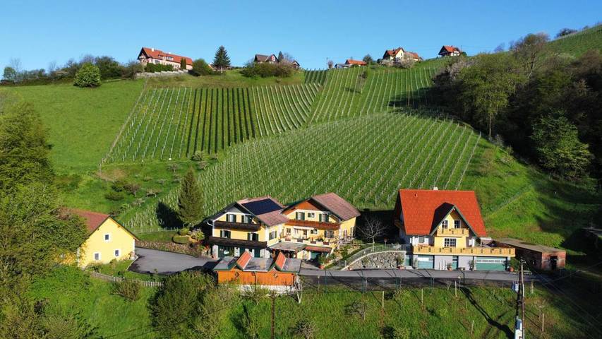 Bed and Breakfast für 2 Personen, mit Ausblick und Balkon sowie Garten - 1