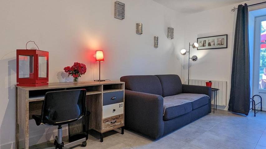 Location de vacances pour 2 personnes, avec jardin à Bellenot-sous-Pouilly - 2