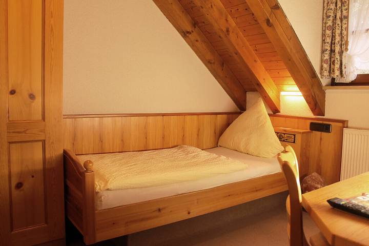 Hotel Lochmühle - Einzelzimmer Klassik in Eigeltingen, Schwäbische Alb Radweg Region