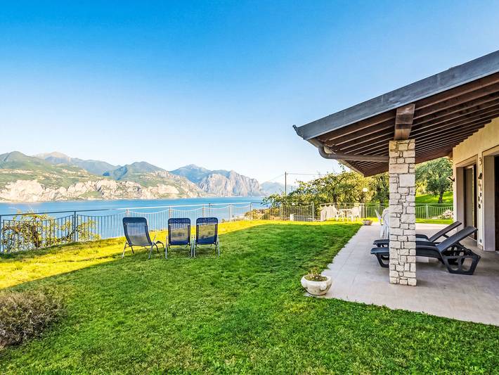 Casa de vacaciones para 8 personas, con jardín además de terraza y vistas al lago - 1