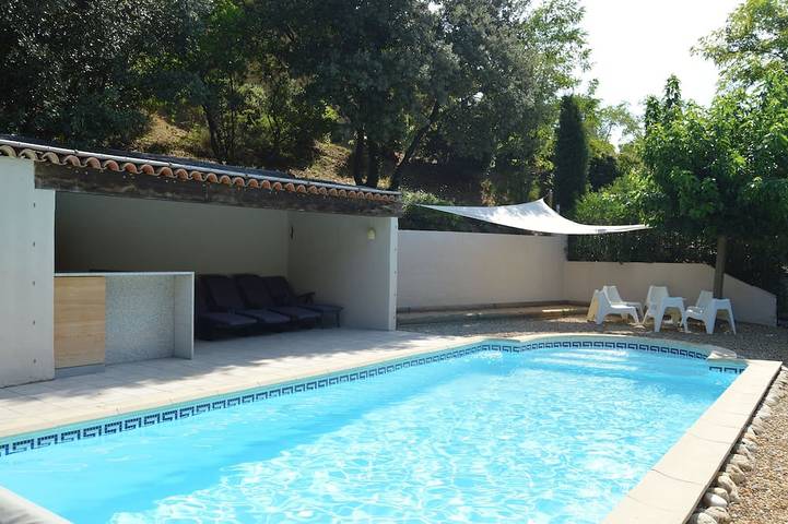 Location de vacances pour 6 personnes, avec jardin et balcon à Saint-Théodorit