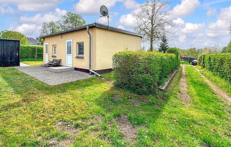 Cozy Krakow Apartment with Terrace & Parking, Near Lake & Restaurants in Krakow am See, Mecklenburg Lakes