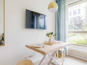 Appartement De Vacances pour 2 Personnes dans Neuilly-sur-Seine, Hauts-de-Seine, Photo 1