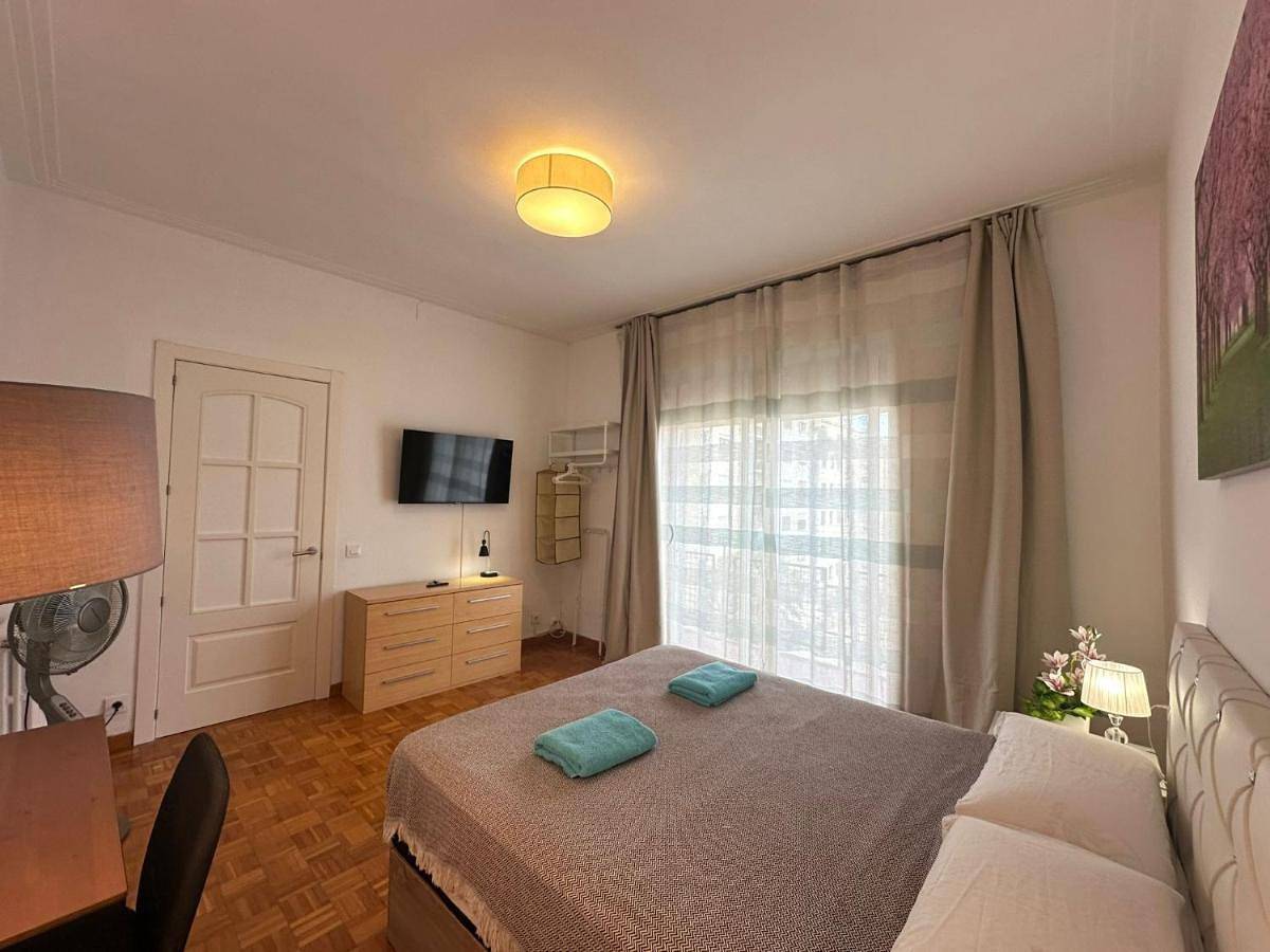 Rooms Flor218 in Centro Barcelona, Barcelona