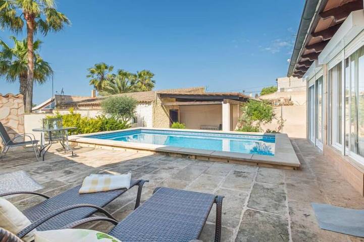 Holiday home for 4 people, with balcony and pool - 1