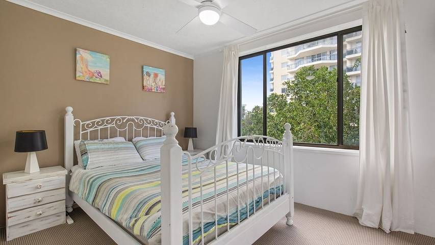 Holiday rental for 4 people, with pool and balcony/terrace in Coolangatta