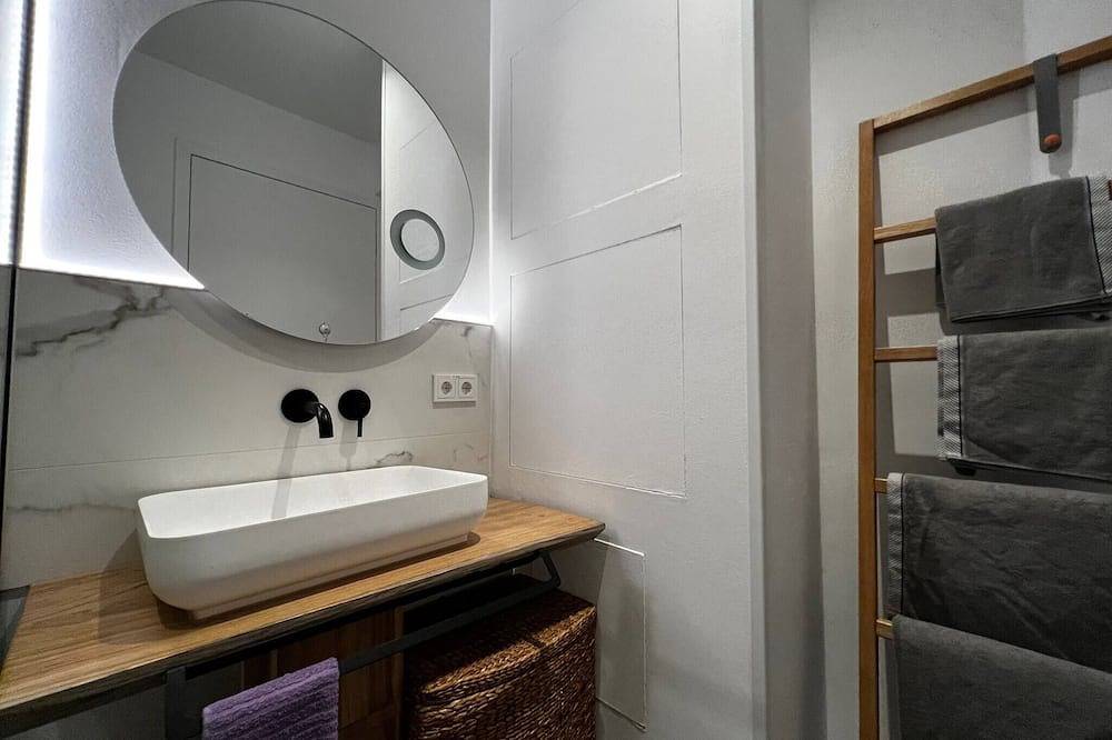 Ganze Wohnung, Neues Exclusives 2 Schlafzimmer Apartment Hamburg in Harburg (Hamburg), Hamburg