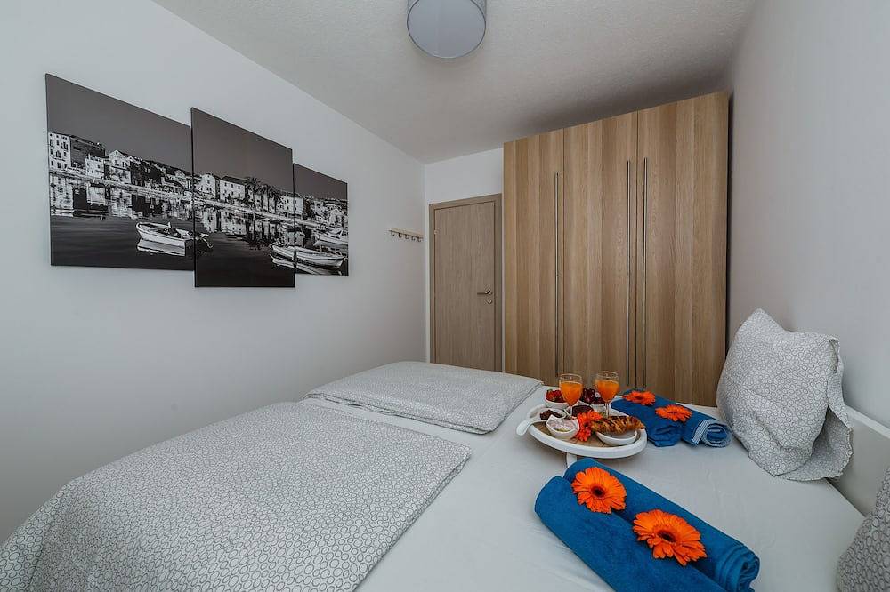 Ganze Wohnung, Olea Resort, 50m2, Teilweise Meerblick in Drvenik Veliki, Drvenik Mali und Veli