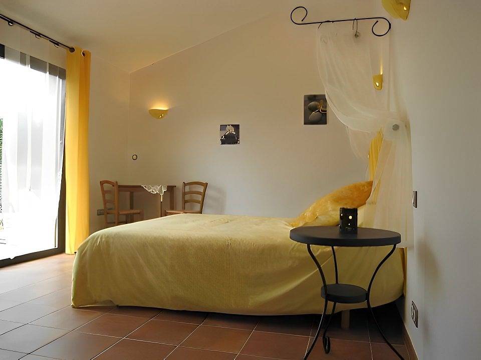 Maison d'hôtes L'Isatis - Chambre Cocagne in Saint-Sulpice-la-Pointe, Tarn