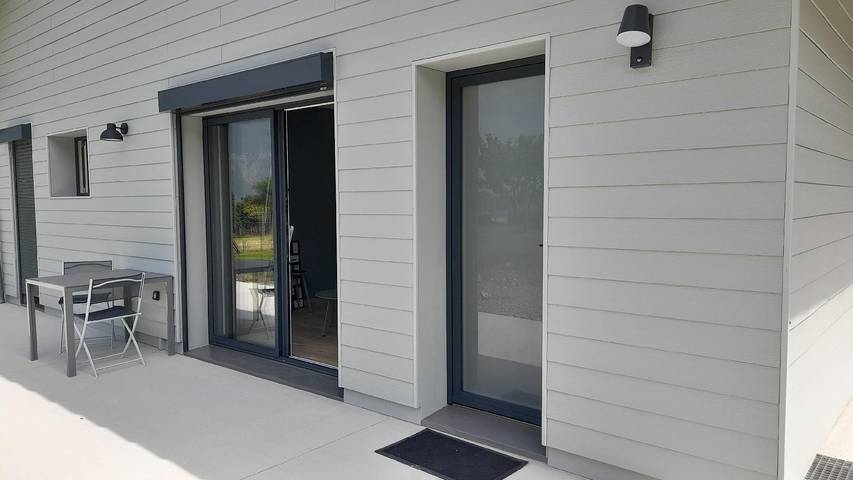 Gîte pour 2 personnes, avec terrasse à Sainte-Hélène-sur-Isère