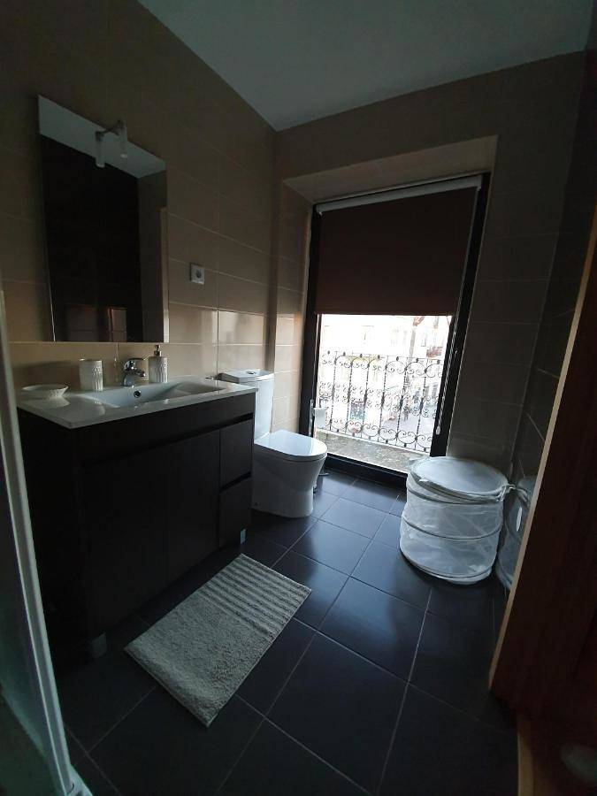 Apartamento de férias inteiro, Double Room with Balcony in U. F. Seia, São Romão e Lapa dos Dinheiros, Seia