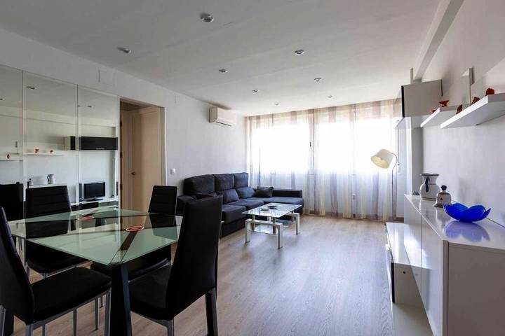 Ferielejlighed for 3 personer, med Balkon og Terrasse såvel som Søudsigt og Udsigt i Madrid