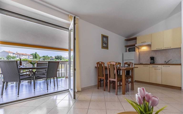 Ferienwohnung für 4 Personen, mit Pool und Balkon in Banjole - 3