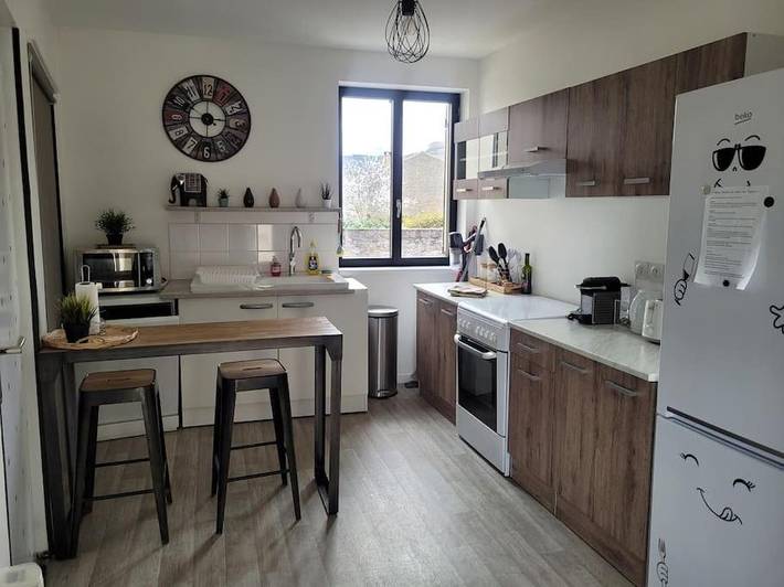 Location de vacances pour 6 personnes, avec terrasse et vue, animaux acceptés dans Davayé - 2