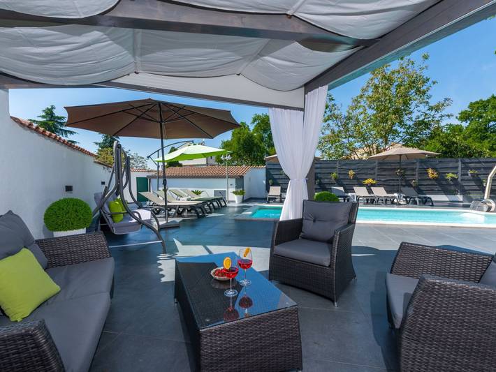 Bungalow für 4 Personen, mit Garten und Terrasse, mit Haustier in Istrien