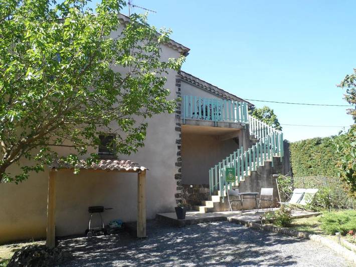 Location de vacances pour 4 personnes, avec terrasse ainsi que jardin et vue à Saint-Jean-le-Centenier - 2