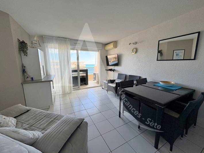 Gîte pour 6 personnes, avec terrasse dans Plage Lazaret