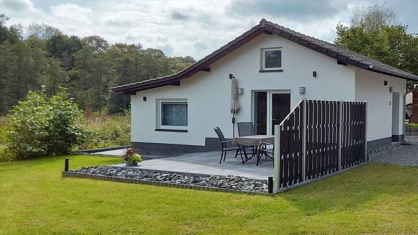 Ferienhaus für 3 Personen, mit Terrasse in Windeck