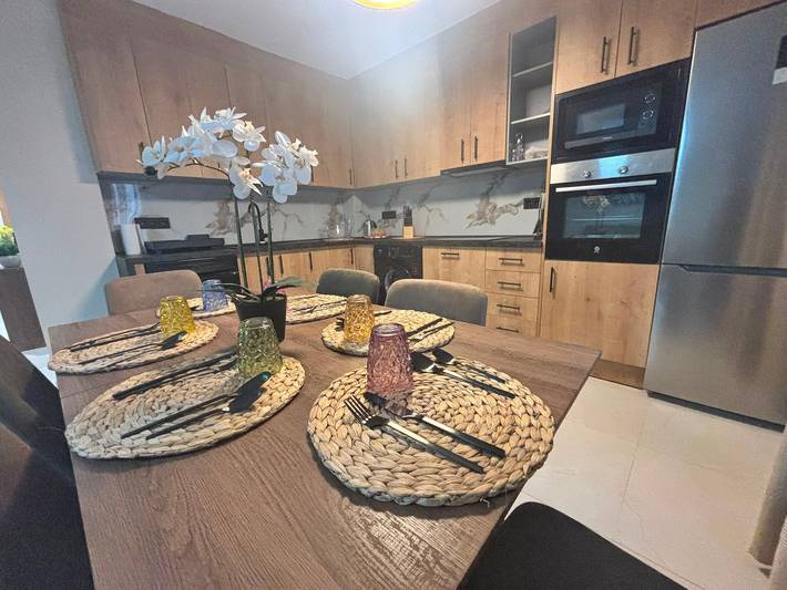 Holiday Home 'Casa Grande Fuengirola' with Private Terrace, Wi-Fi and Air Conditioning in Fuengirola Centre, Fuengirola