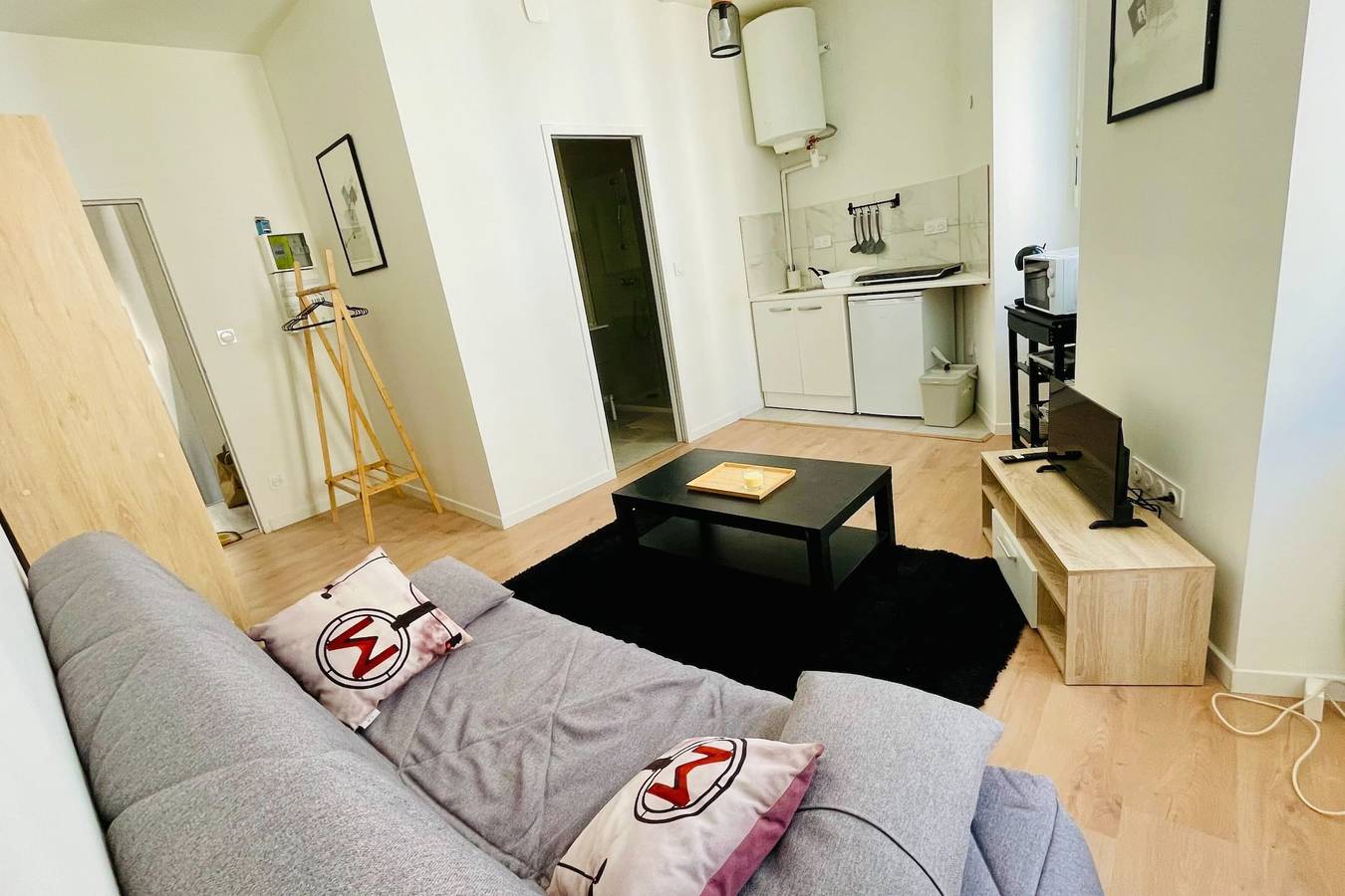 Ganzes Studio, Charming 2-Guest Studio near Ecusson in Nîmes, Nimes und Umgebung