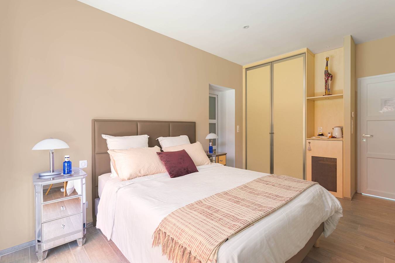 Chambre d’hôtes « Suite Sardane » avec vue montagne, Wi-Fi et climatisation in Sorède, Côte méditerranéenne (France)