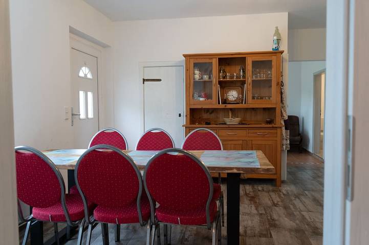 Ferienwohnung für 6 Personen, mit Terrasse und Garten in Wredenhagen