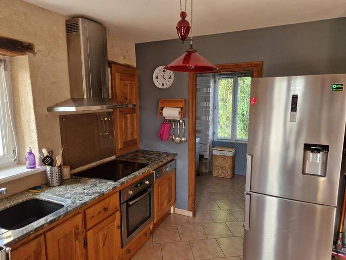 Location de vacances pour 4 personnes, avec piscine ainsi que terrasse et jardin à Concots - 3