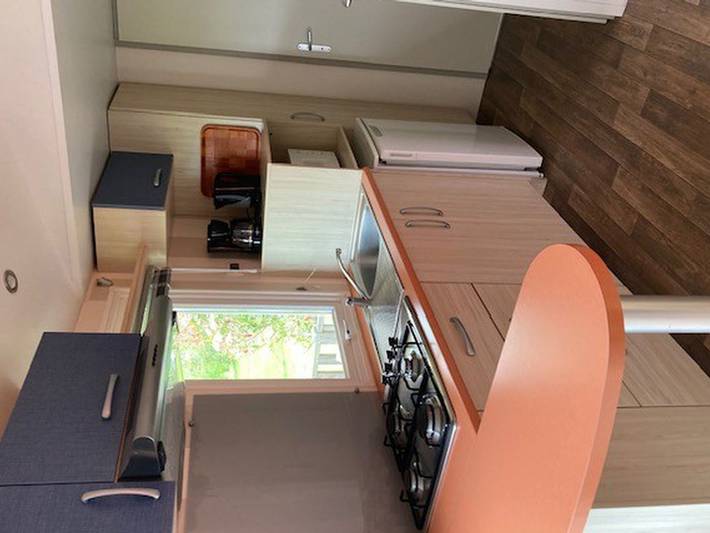 Mobil home pour 2 personnes, avec piscine à Éguzon-Chantôme - 2