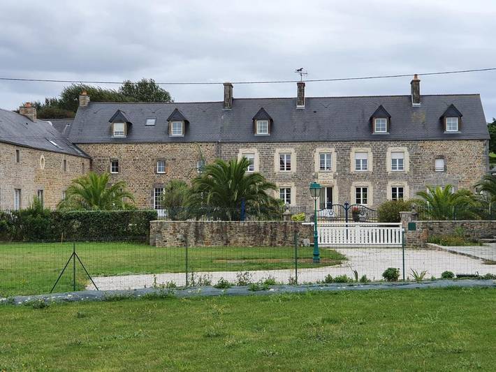 Location de vacances pour 2 personnes, avec jardin et vue à Surtainville - 2