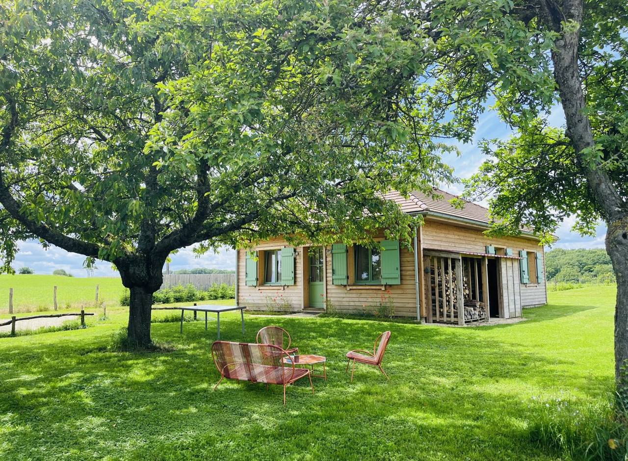 Les Petites Maisons, Bois de Vaujurennes 1 in Paisy-Cosdon, Aube