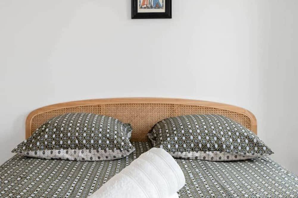 Entire apartment, Le Bon Enfant 1 - 17 rue des Bons Enfants - Cusset in Cusset, Vichy region