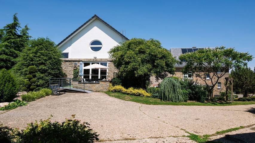 Ferienhaus mit Meerblick für 34 Personen, mit Garten und Sauna sowie Terrasse, mit Haustier in Belgien