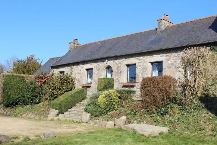 Station pour 2 personnes, avec jacuzzi et jardin à Plouégat-Moysan - 4