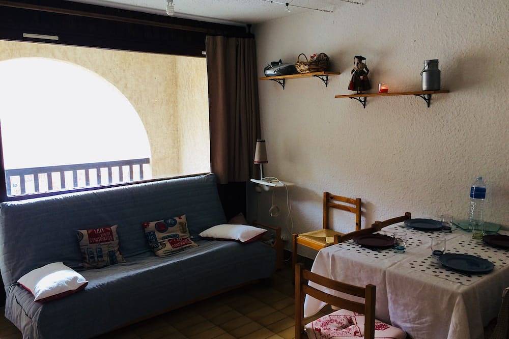 Entire apartment, Studio at the foot of the slopes in Saint-Léger-les-Mélèzes, Écrins National Park