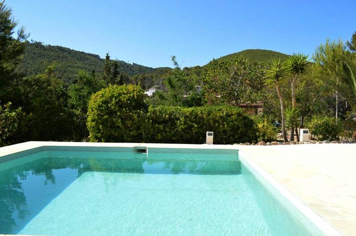 Chalet para 2 personas, con jardín además de piscina y jacuzzi en Ibiza - 4