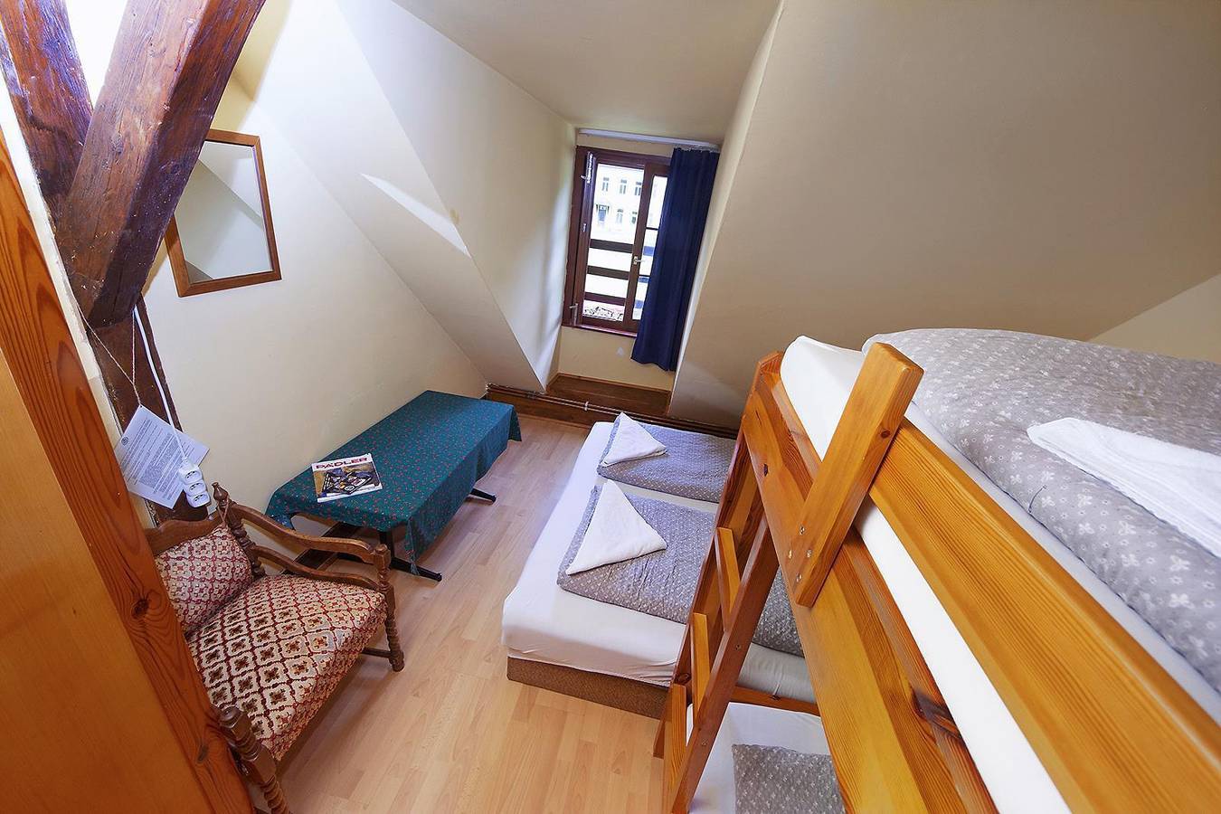 2 - 4 Bettzimmer Nr.5 mit Etagenbad in Wildalpen, Liezen und Umgebung