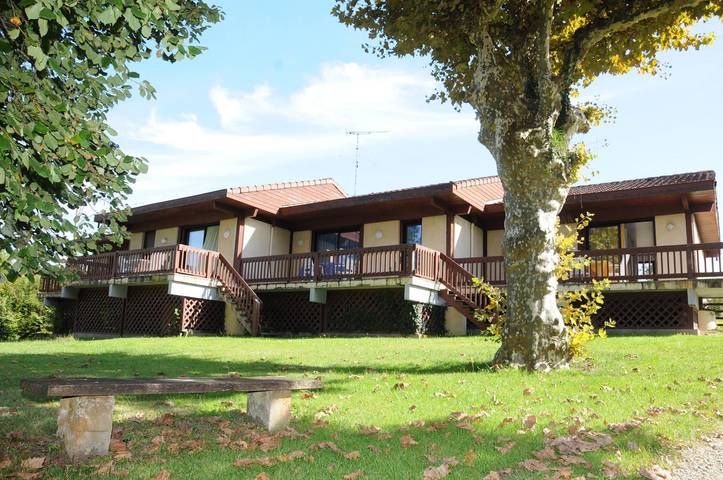 Gîte pour 4 personnes, avec Terrasse ainsi que Jardin et Vue