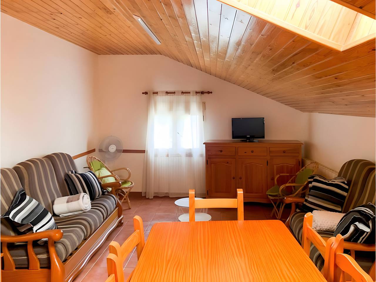 Apartamento 'Yerga' com Wi-Fi in Tella-Sin, Pirenéus Espanhóis