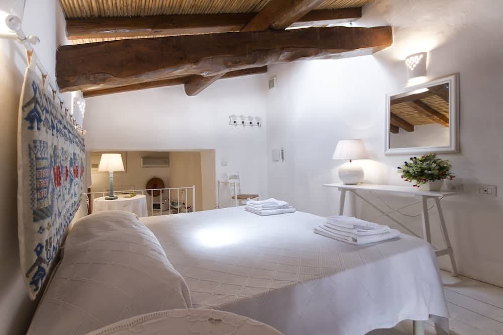 Casas de piedra antiguas - \"Domu Luscenti\" in Baunei, Provincia de Ogliastra