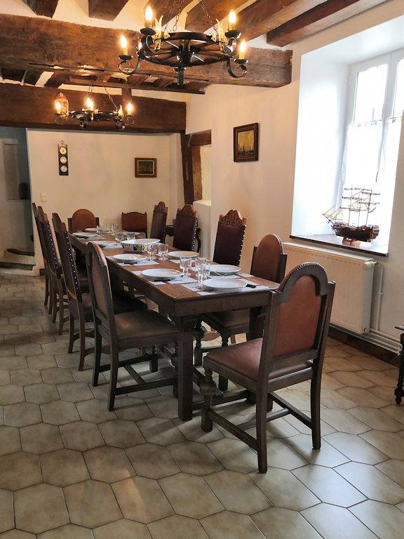 Gîte pour 11 personnes, avec jardin et terrasse dans Île de France - 4