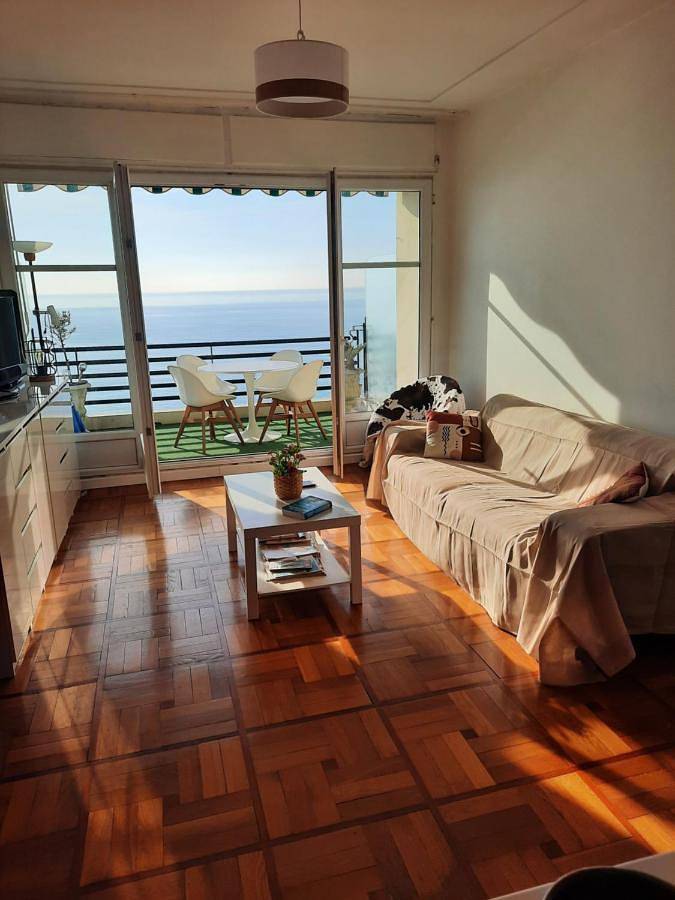 Gîte pour 2 personnes, avec vue et terrasse dans Plage Fabron Bambou Nice - 4