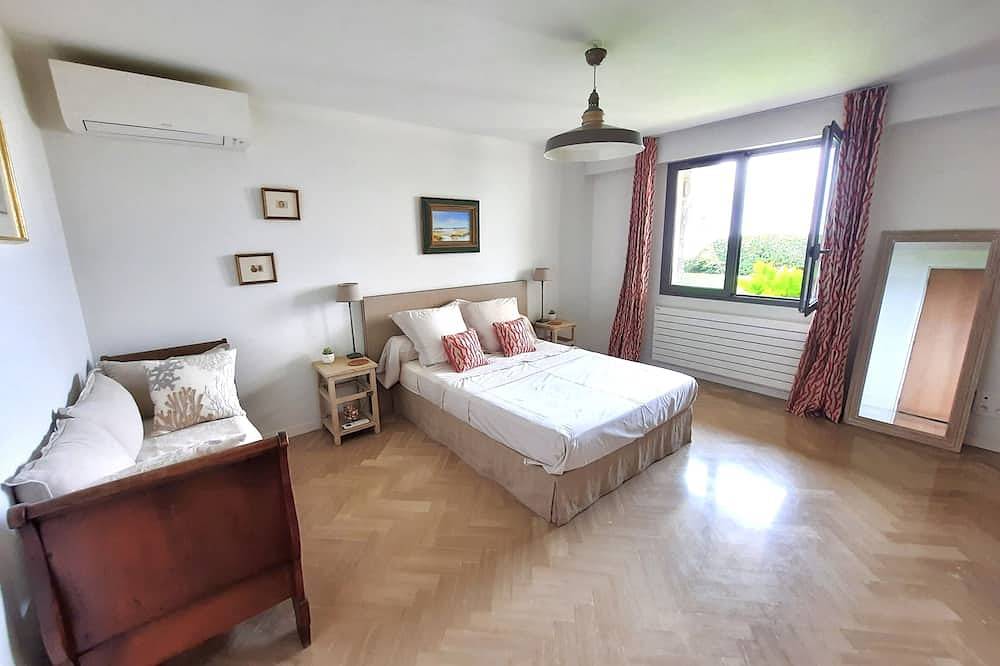 Geheel appartement, Schitterende moderne verhuur - Prachtig uitzicht op zee op 3 minuten van het strand in Sagone, Coggia