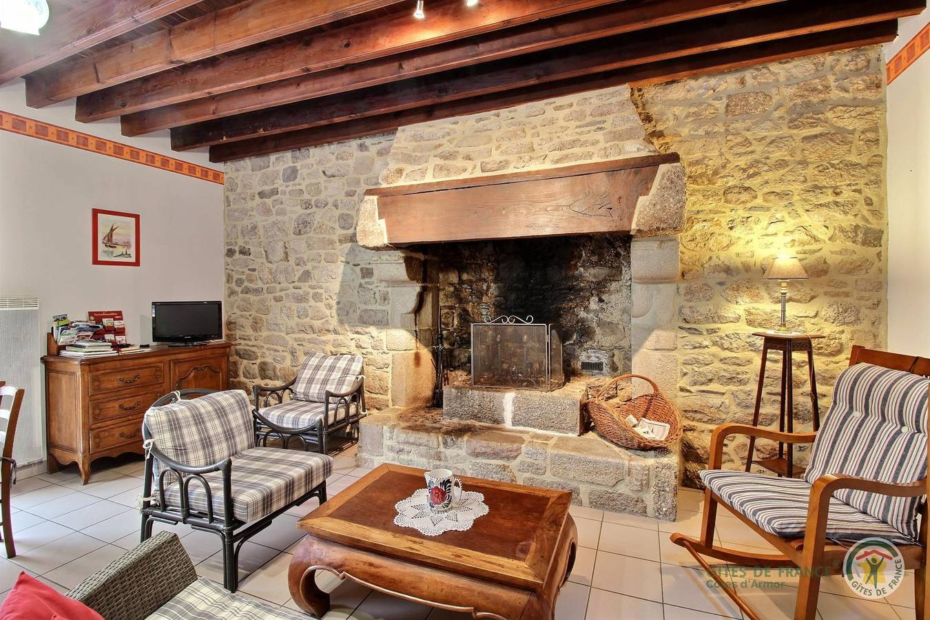 Prat Ar Mel in Lescouët-Gouarec, Guingamp region