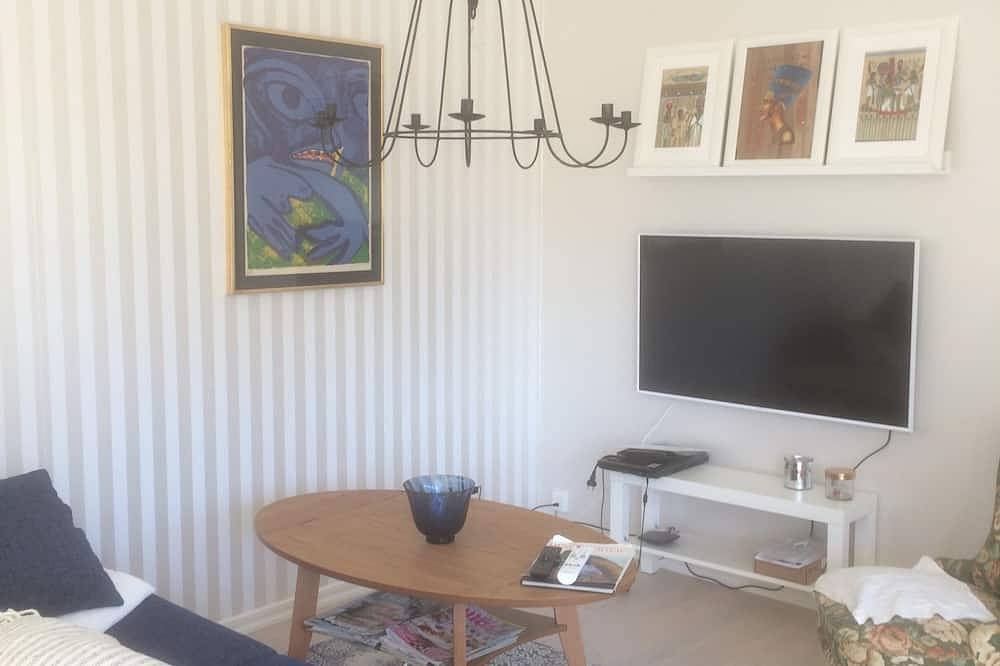 House located 150 m from Göta Älv in Lilla Edet, Bohuslän