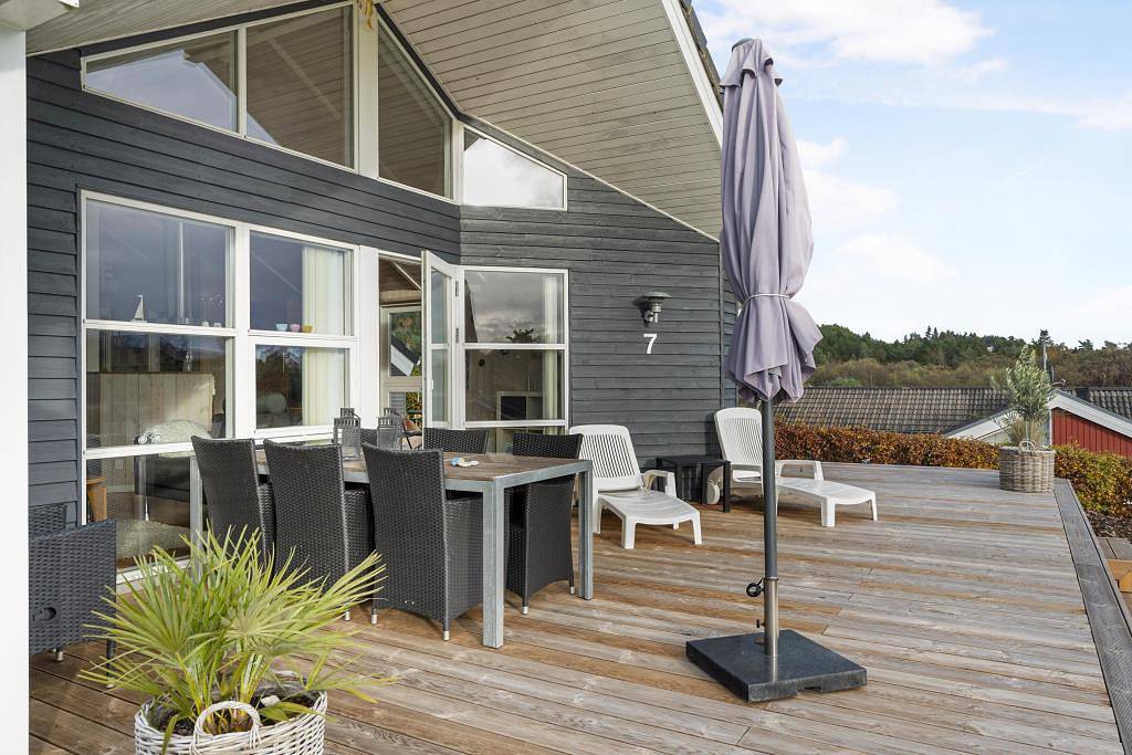 Ferienhaus auf erhöhter, offener Naturgrund in den Hügeln bei Lyngsbæk Strand in Lyngsbæk Strand, Ebeltoft
