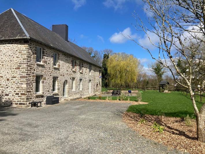 Cottage pour 2 personnes, avec vue ainsi que terrasse et jardin à Hambye
